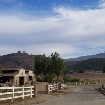 Peppertree Farms - Horse Boarding Near Me - Poway, California Peppertree Farms - Horse Boarding Near Me - Poway, California