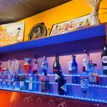 India Gate - Bar area - Indian Near Me - Buffalo, New York