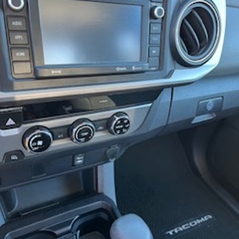 Vision Collision Center - Interior - Body Shops Near Me - Cerritos, California