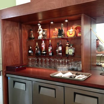 Cafe Julia - Cafes Near Me - Honolulu, Hawaii