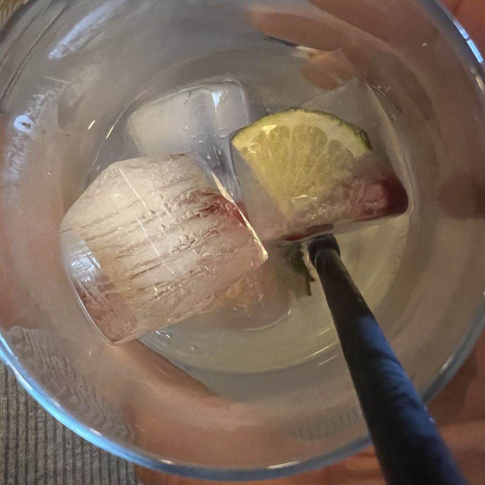 Posting House - Ice cubes - Beer Bar Near Me - Jacksonville, Florida Posting House - Ice cubes - Beer Bar Near Me - Jacksonville, Florida