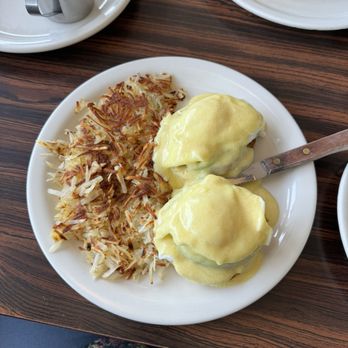 Mandy's Family Restaurant - Eggs Benedict - Diners Near Me - Hawthorne, California Mandy's Family Restaurant - Eggs Benedict - Diners Near Me - Hawthorne, California