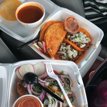 El Cabo Pepe's - Sample Platter Huesi Taco - Tacos Near Me - Burbank, California El Cabo Pepe's - Sample Platter Huesi Taco - Tacos Near Me - Burbank, California