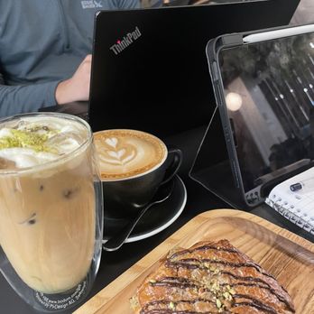 Cafe 295 - Work space - Cafes Near Me - Toronto, Ontario