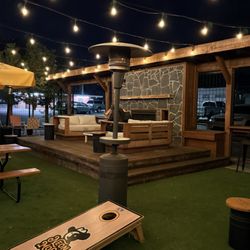 Neon Moon Bar - Fireplace area