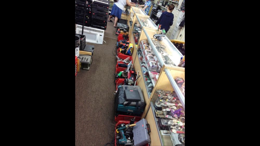 FAMILY PAWN SHOP Updated September 2024 11 Photos 461 Main St