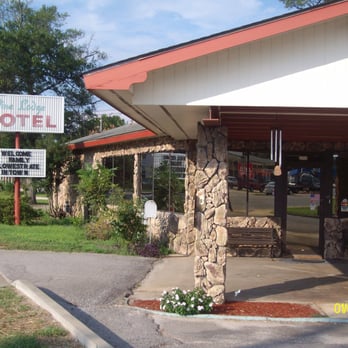 Pine Lodge Motel - Office!!! - Hotels Near Me - Baxley, Georgia Pine Lodge Motel - Office!!! - Hotels Near Me - Baxley, Georgia