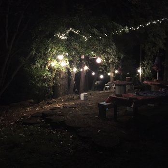 Horsefeather Farms Ranchette - We had a great family dinners and conversations. - Bed & Breakfast Near Me - Applegate, Oregon Horsefeather Farms Ranchette - We had a great family dinners and conversations. - Bed & Breakfast Near Me - Applegate, Oregon