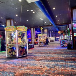 Arcade (2nd floor) Arcade (2nd floor)