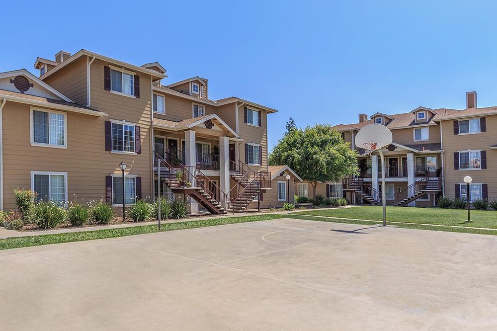 CHESAPEAKE BAY APARTMENTS Updated September 2024 25 Photos 2941 W