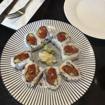 Itamae Thai and Sushi Bar - SPICY TUNA ROLL - Sushi Bars Near Me - Pittsburgh, Pennsylvania Itamae Thai and Sushi Bar - SPICY TUNA ROLL - Sushi Bars Near Me - Pittsburgh, Pennsylvania