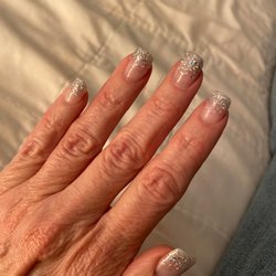 The Nail Lounge - Beautiful! Silver star. Love them