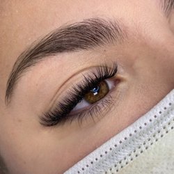 Lasting Lush Brow & Beauty