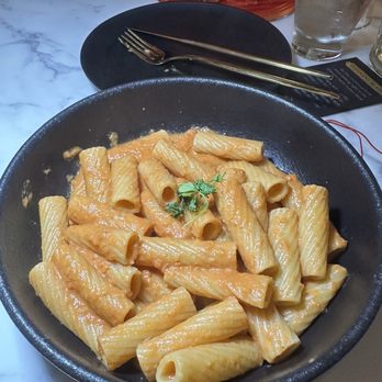 Rosalia's Kitchen - Rigatoni allá vodka - Italian Near Me - Miramar, Florida Rosalia's Kitchen - Rigatoni allá vodka - Italian Near Me - Miramar, Florida