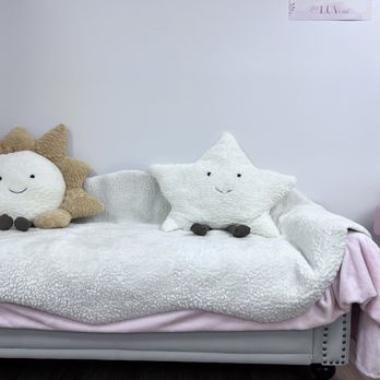Eye Luv Lash - The cute little seating nook! - Eyelash Service Near Me - Bayside, New York