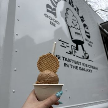 Ruru Baked - Desserts Near Me - Toronto, Ontario