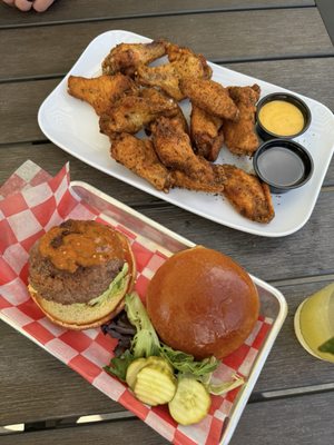Jersey's Bar & Grill by null