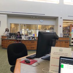 Haverstraw King's Daughters Public Library - Front desk