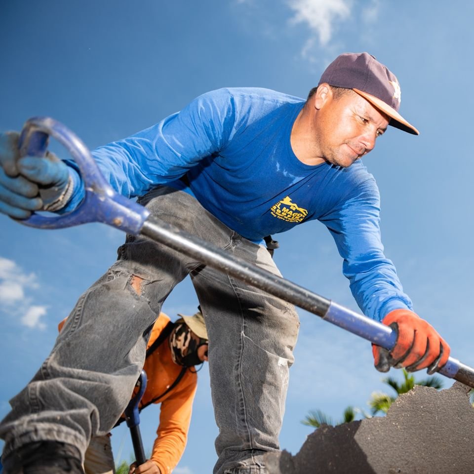 Slide of El Mago Roofing