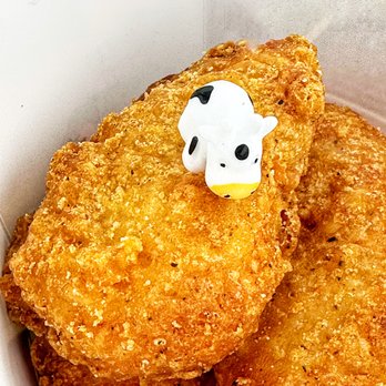 Wow Cow - WowCow Korean chicken nuggets (and cute little toy cow!) - Korean Near Me - Tigard, Oregon
