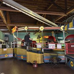 Bumper Cars Tilt a Whirl - Tilt-a-whirl