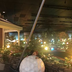 Indoor Mini Golf