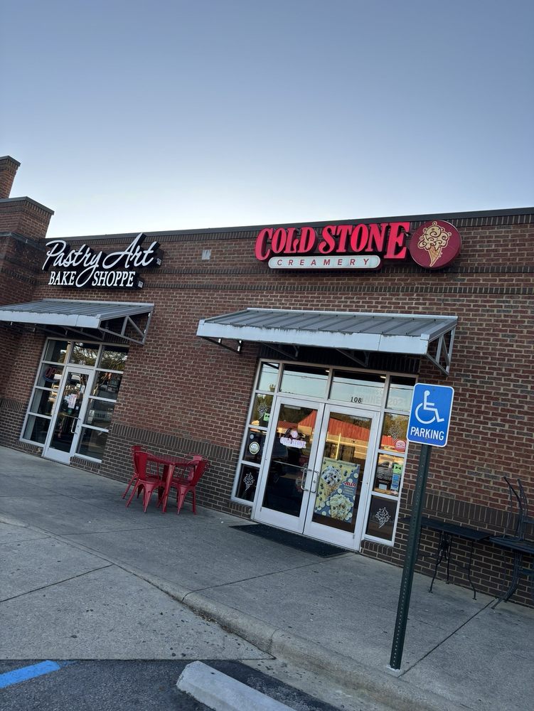 COLD STONE CREAMERY Updated August 2024 71 Photos & 33 Reviews