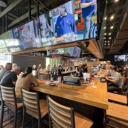 Walk-On’s Sports - Bistreaux