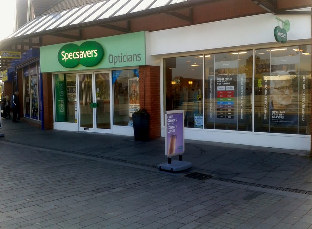 SPECSAVERS Updated September 2024 6 Sea View Road, Colwyn Bay