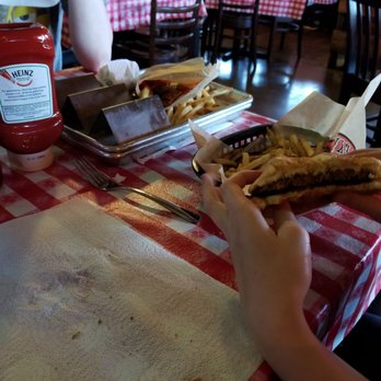 Riscky's BBQ - Kids size Cheeseburger and fries are nothing to sneeze at. - Barbeque Near Me - Fort Worth, Texas Riscky's BBQ - Kids size Cheeseburger and fries are nothing to sneeze at. - Barbeque Near Me - Fort Worth, Texas