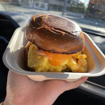 Dots Cafe - Breakfast sandwich - Cafes Near Me - Pasadena, California