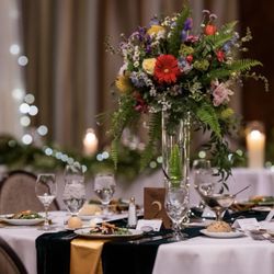 Bonnie Brae Flowers - Centerpiece