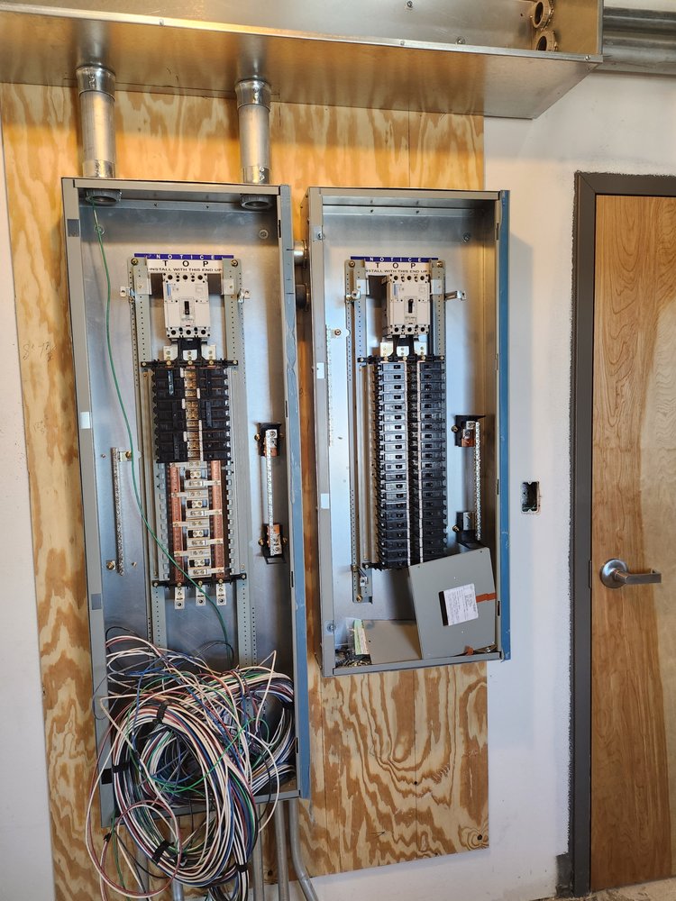 Slide of Diaz Electric