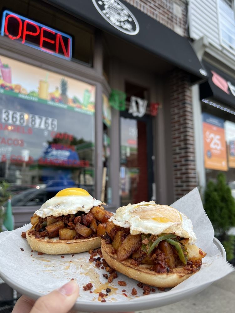 Food from Eddie's Little Café