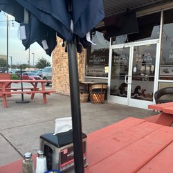 La Laguna Mariscos and Sushi - Outside dining