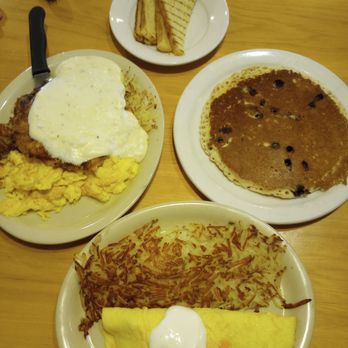 Good Harvest Cafe - Chicken fried steak, ABC omelette, blueberry pancakes, toast - Seafood Near Me - Crescent City, California