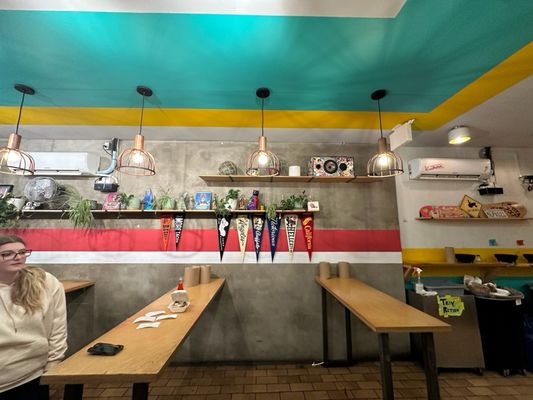 Seven Lives Tacos y Mariscos by null