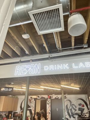 Reign Drink Lab by null