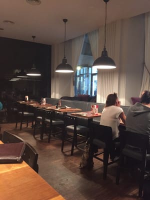 Izumi Sushi Plac Zbawiciela by null