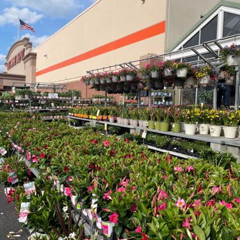 The Home Depot - Part of the garden center facing the front of the store - Hardware Stores Near Me - Atlanta, Georgia The Home Depot - Part of the garden center facing the front of the store - Hardware Stores Near Me - Atlanta, Georgia