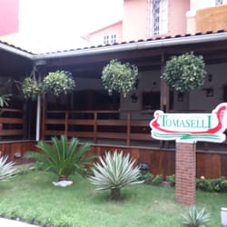 Restaurante Tomaselli - Frente do Tomaselli no bairro do Espinheiro