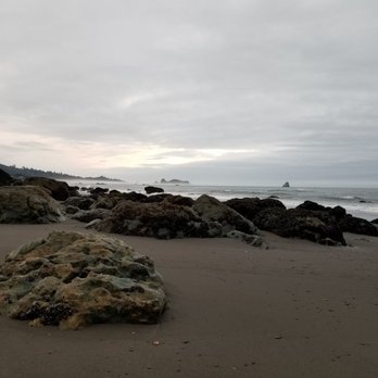 White Rock Resort - The private beach at White Rock. - Vacation Rentals Near Me - Smith River, California