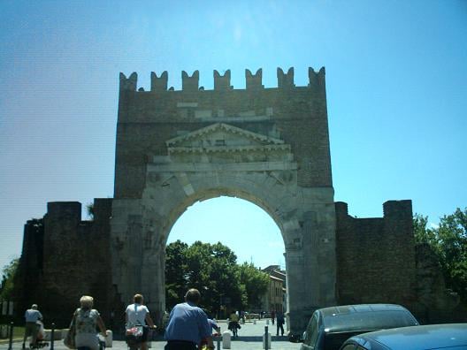 Arco di Augusto by null