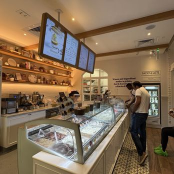 Bacio di Latte - Gelato Near Me - Pasadena, California
