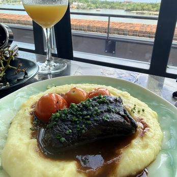 Myrtle & Rose Rooftop Bar - Braised Short Rib - Cocktail Bars Near Me - Savannah, Georgia