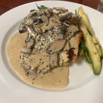 Garlic City Cafe - Sage Chicken - American Near Me - Gilroy, California Garlic City Cafe - Sage Chicken - American Near Me - Gilroy, California