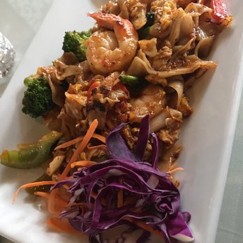 Basil n' Spice Thai Cuisine - Thai Near Me - Worcester, Massachusetts