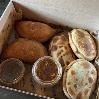 Boludo - Pizza Near Me - Saint Paul, Minnesota