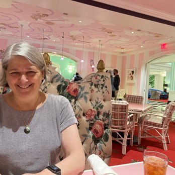 Draper's - Love the interior!  Had to smile! - American Near Me - White Sulphur Springs, West Virginia