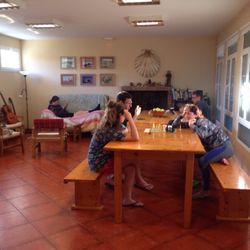 Albergue de Peregrinos San Roque - Relaxing communal dining room.